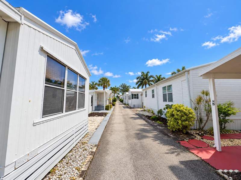 1 bedroom Stock Cooperative at 15 Hibiscus Drive #I, Briny Breezes Inc, Briny Breezes — photo 5