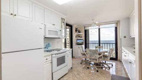 1905 N Ocean Boulevard #11A, Fort Lauderdale FL - photo 13 of 38