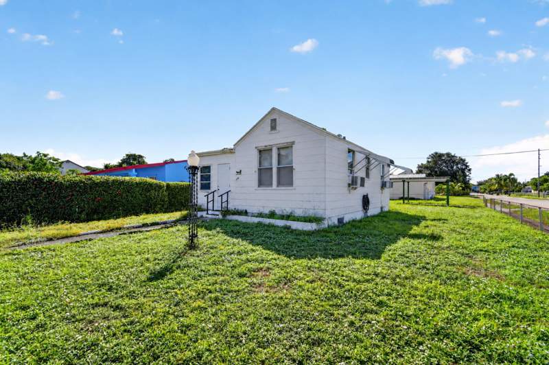 2 bedroom Single Family Residence at 529 23rd Avenue, Worthmore Park, Lake Worth Beach — photo 3