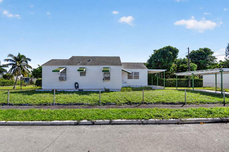 2 bedroom Single Family Residence at 529 23rd Avenue, Worthmore Park, Lake Worth Beach — photo 4
