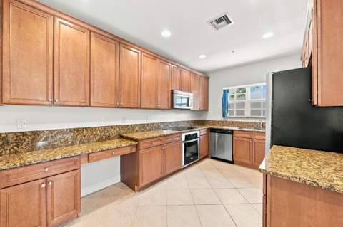 601 S Federal Highway #25, Lake Worth FL - photo 22 of 48
