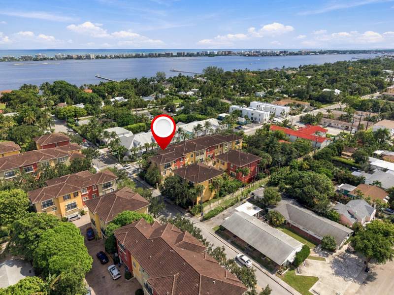 2 bedroom Townhouse at 601 S Federal Highway #25, Cloisters At Lake Worth, Lake Worth — photo 3