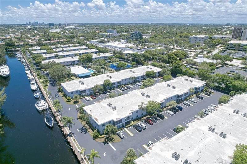 2 bedroom Condominium at 6295 Bay Club Drive #1, Bay Colony Club Condo, Fort Lauderdale — photo 3