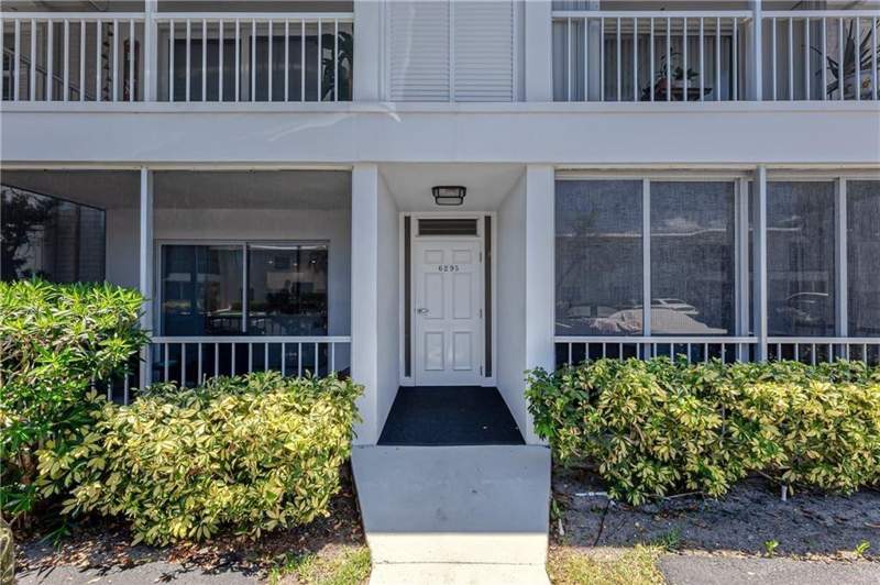 2 bedroom Condominium at 6295 Bay Club Drive #1, Bay Colony Club Condo, Fort Lauderdale — photo 4