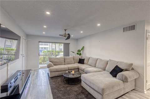 6295 Bay Club Drive #1, Fort Lauderdale FL - photo 9 of 44