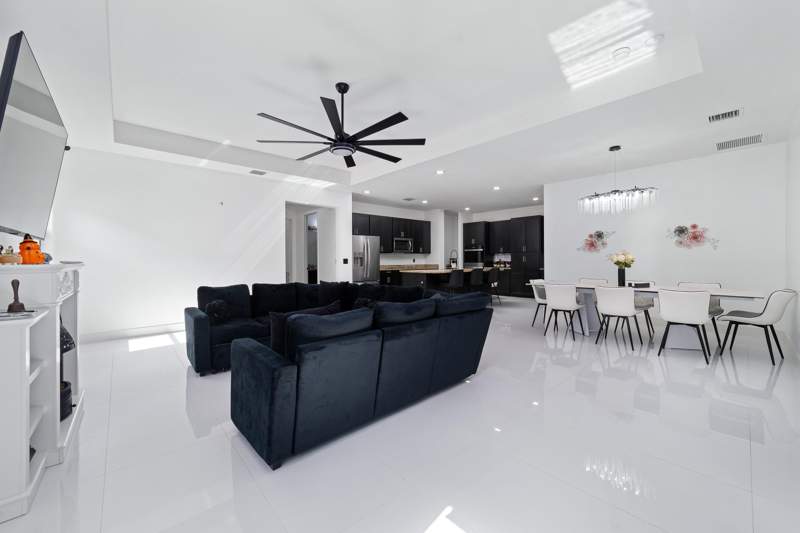 3 bedroom Single Family Residence at 7461 Moonrise Drive, Lantana Farms Pud, Lake Worth — photo 5