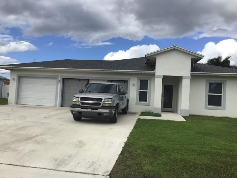 4 bedroom Single Family Residence at 1233 SW Medina Avenue, Port St Lucie Section 17, Port St. Lucie — photo 2