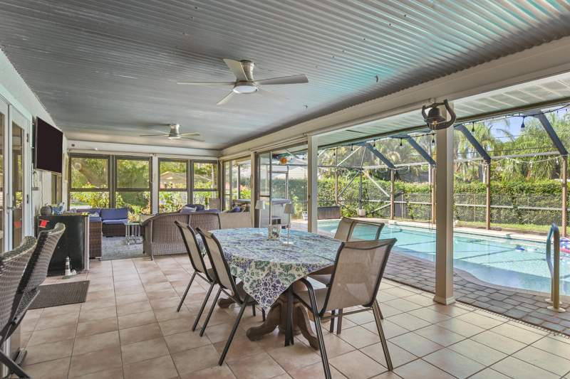 4 bedroom Single Family Residence at 3098 SE Bur Street, Sandpiper Bay, Port St. Lucie — photo 5