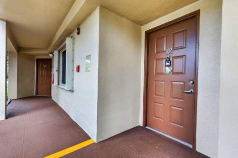 801 SW 141st Avenue #102O, Pembroke Pines FL - photo 6 of 27