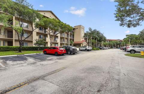 801 SW 141st Avenue #102O, Pembroke Pines FL - photo 23 of 27