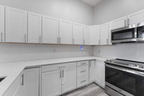 5375 Monterey Circle #D, Delray Beach FL - photo 9 of 32