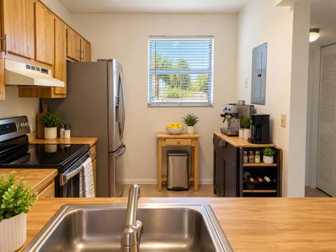 15805 W Waterside Circle #205, Sunrise FL - photo 7 of 20