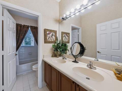 6308 Shadow Tree Lane, Lake Worth FL - photo 24 of 48