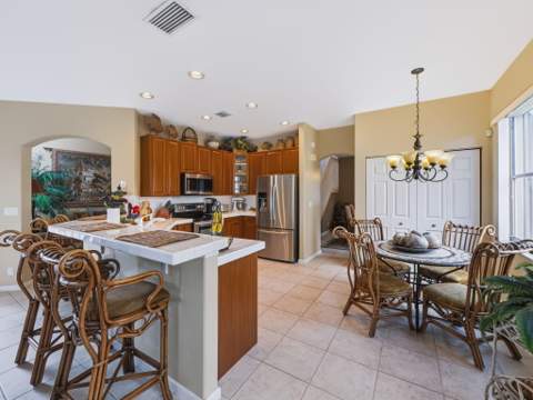 6308 Shadow Tree Lane, Lake Worth FL - photo 12 of 48