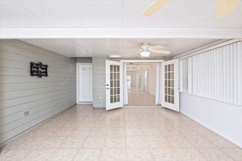 2610 SE Tropical E Circle, Port St. Lucie FL - photo 16 of 44