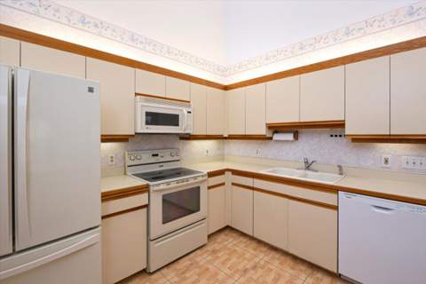 2610 SE Tropical E Circle, Port St. Lucie FL - photo 11 of 44