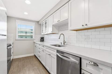 2440 SW 22nd Avenue #703, Delray Beach FL - photo 12 of 35