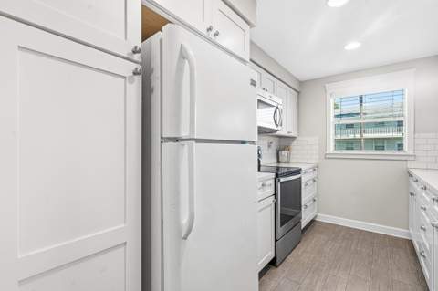 2440 SW 22nd Avenue #703, Delray Beach FL - photo 13 of 35