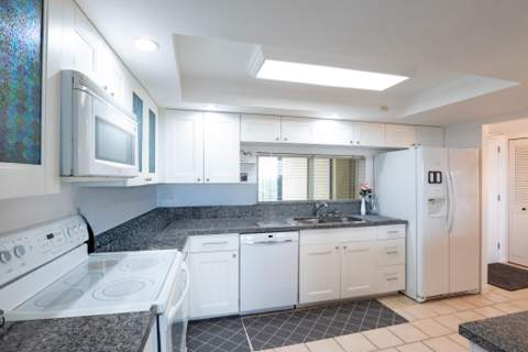 2480 Presidential Way #1103, West Palm Beach FL - photo 20 of 40