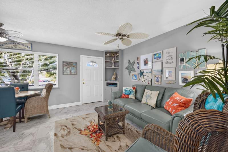 1 bedroom Condominium at 1200 Colonnades Drive #207, Colonnades Condominium No 4, Fort Pierce — photo 4
