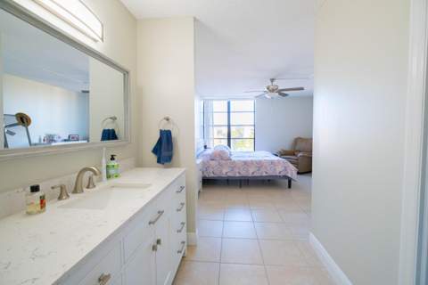 4 Royal Palm Way #6050, Boca Raton FL - photo 22 of 32