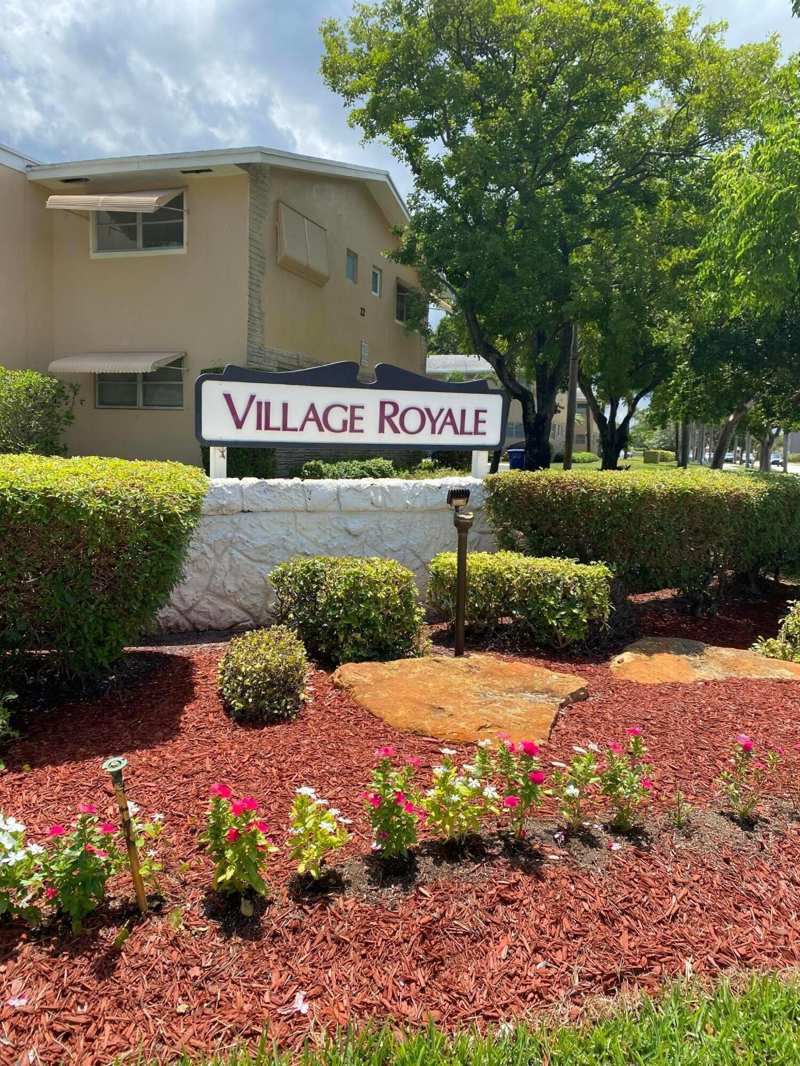 2 bedroom Condominium at 2101 NE 1st Court #206, Village Royale Condo 1, Boynton Beach — photo 1
