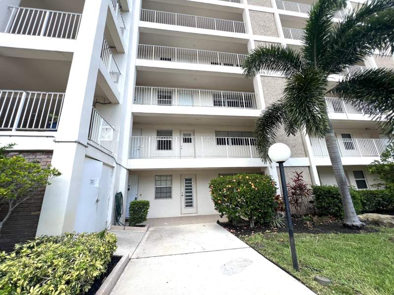 2 bedroom Condominium at 2671 S Course Drive #105, No 20 Palm-Aire Country Club, Pompano Beach — photo 5