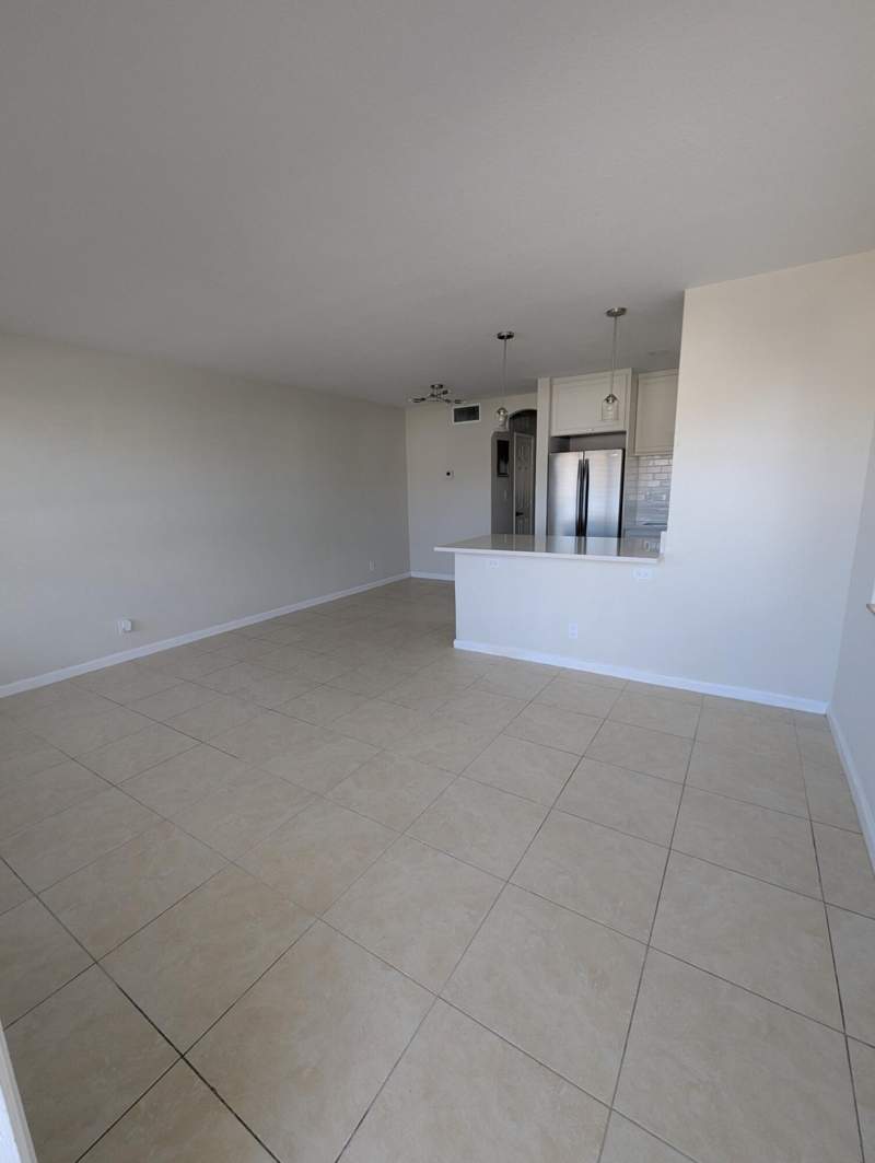 1 bedroom Condominium at 2120 NE 42nd Court #5, Gardens At Lighthouse Point, Lighthouse Point — photo 3