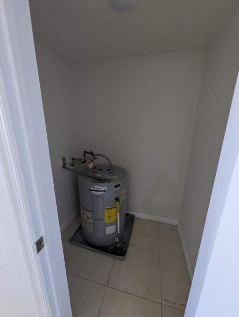 2120 NE 42nd Court #5, Lighthouse Point FL - photo 10 of 17