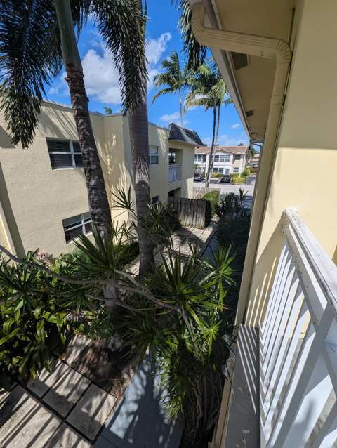 2120 NE 42nd Court #5, Lighthouse Point FL - photo 16 of 17