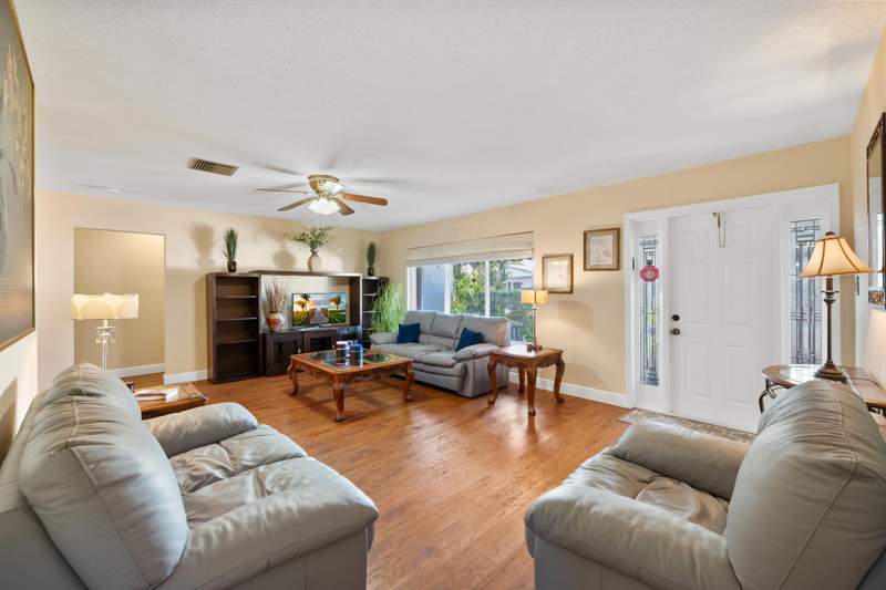 2 bedroom Single Family Residence at 8201 NW 59th Court, Mainlands Of Tamarac Lakes 13, Tamarac — photo 4