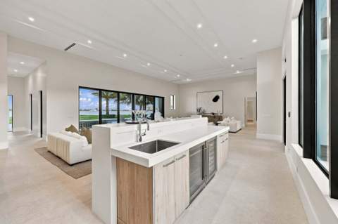 3500 Embassy Drive, West Palm Beach FL - photo 14 of 50