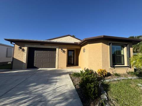 6687 Lila Court, Fort Pierce FL - photo 10 of 48