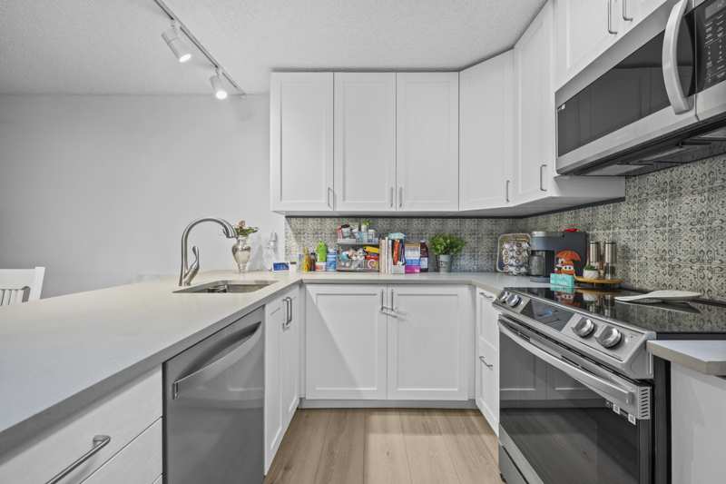 2 bedroom Townhouse at 7728 77th Way, Heritage Village Of P B Lakes, West Palm Beach — photo 1