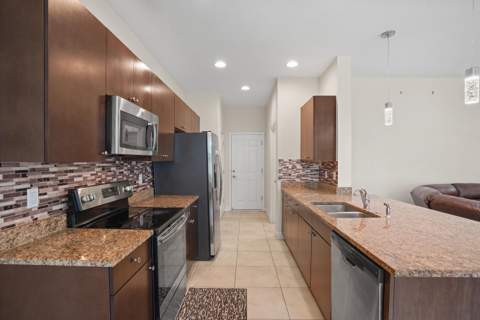 1301 NW Fiorenza Court, Port St. Lucie FL - photo 10 of 29
