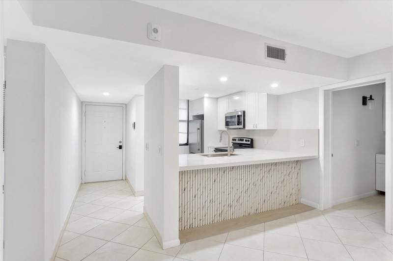 2 bedroom Condominium at 1528 Whitehall Drive #306, Condo 14 Of Whitehall Condos, Davie — photo 5