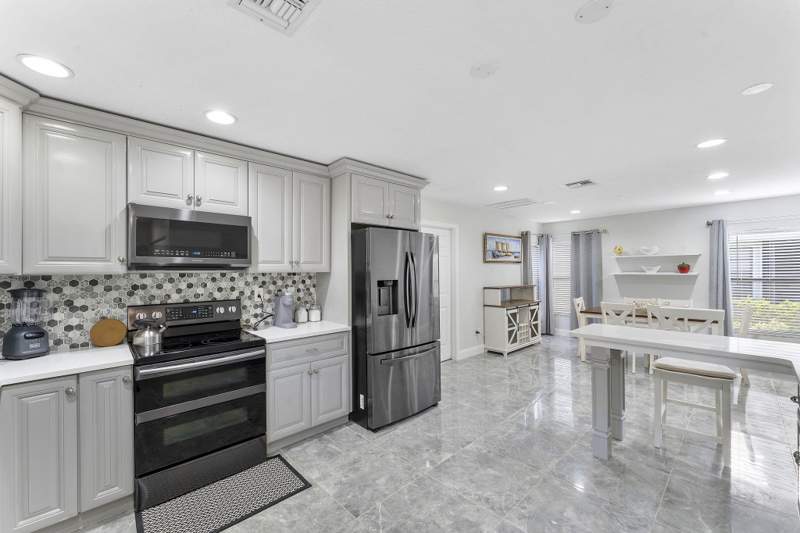 3 bedroom Single Family Residence at 8103 Covington Court, Fairfields Lacuna 3, Lake Worth — photo 5