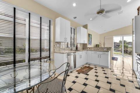 23313 Torre Circle, Boca Raton FL - photo 16 of 36