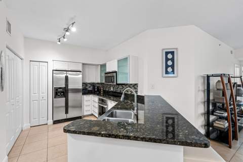 225 NE 1st Street #214, Delray Beach FL - photo 10 of 27