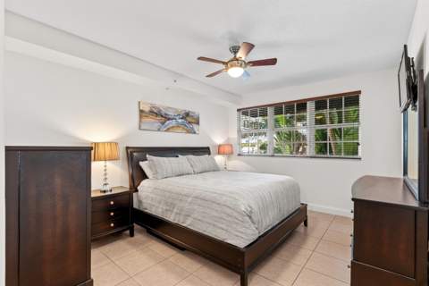 225 NE 1st Street #214, Delray Beach FL - photo 13 of 27