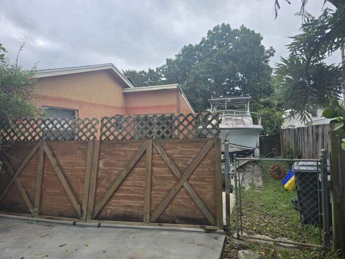 3 bedroom Single Family Residence at 4758 Clinton Boulevard, Kenwood, Kenwood Estates — photo 3