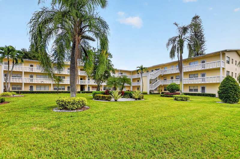 1 bedroom Condominium at 204 Dorset, Dorset At Century Village Condo, Boca Raton — photo 1