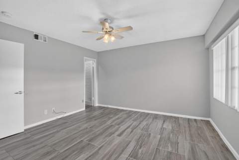 204 Dorset, Boca Raton FL - photo 13 of 38
