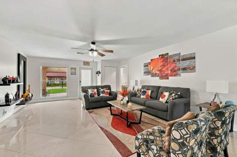 9041 NW 27th Place, Coral Springs FL - photo 9 of 61
