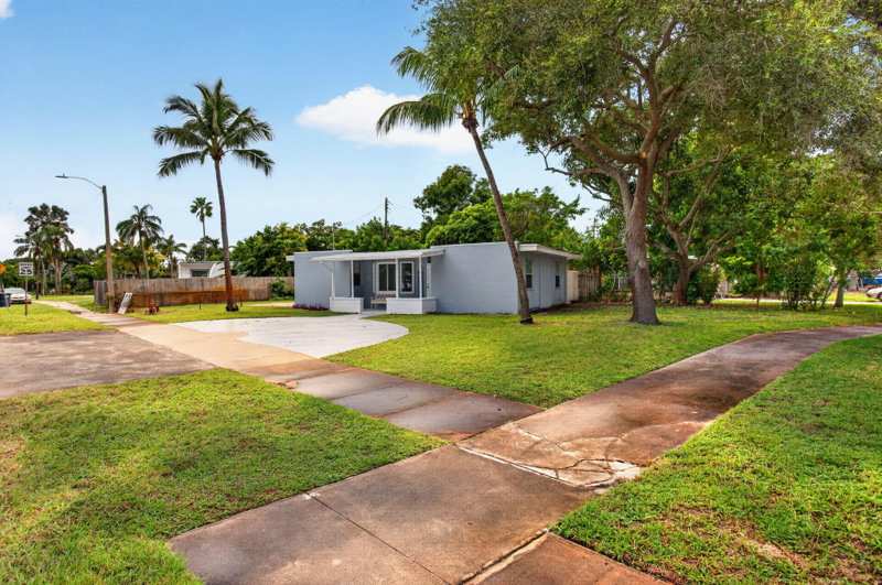 3 bedroom Single Family Residence at 298 Jeffery Street, Delray Manor 3rd Add, Boca Raton — photo 1