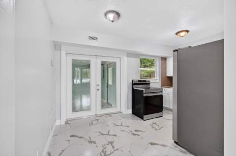 298 Jeffery Street, Boca Raton FL - photo 14 of 56