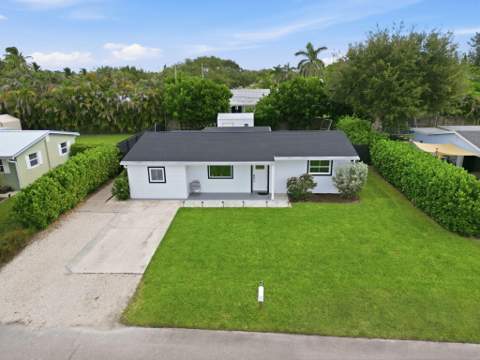 19145 SE Mayo Drive, Jupiter FL - photo 21 of 28