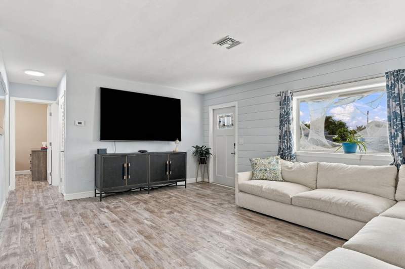 3 bedroom Single Family Residence at 19145 SE Mayo Drive, Tropic Vista, Jupiter — photo 3