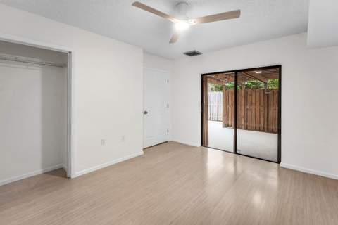 1202 12th Lane, Palm Beach Gardens FL - photo 7 of 24