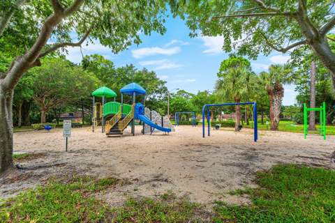 1202 12th Lane, Palm Beach Gardens FL - photo 21 of 24